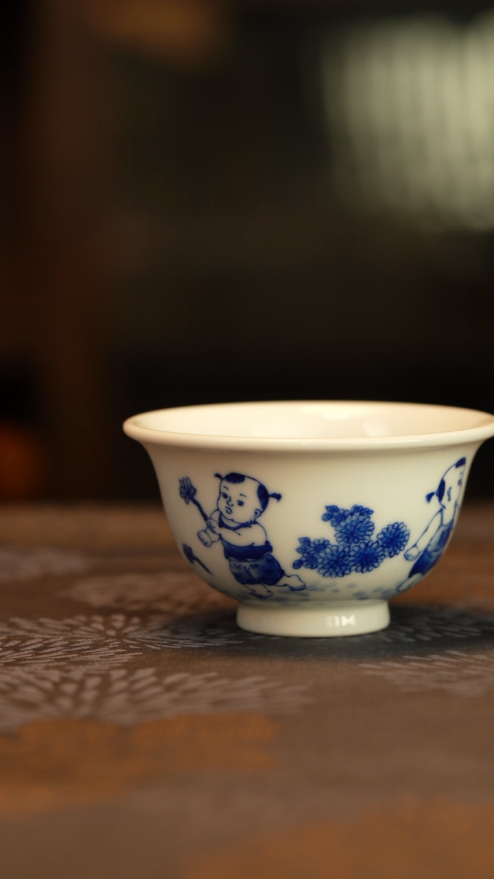 【闪购商品】垂虹万方青花压手杯1