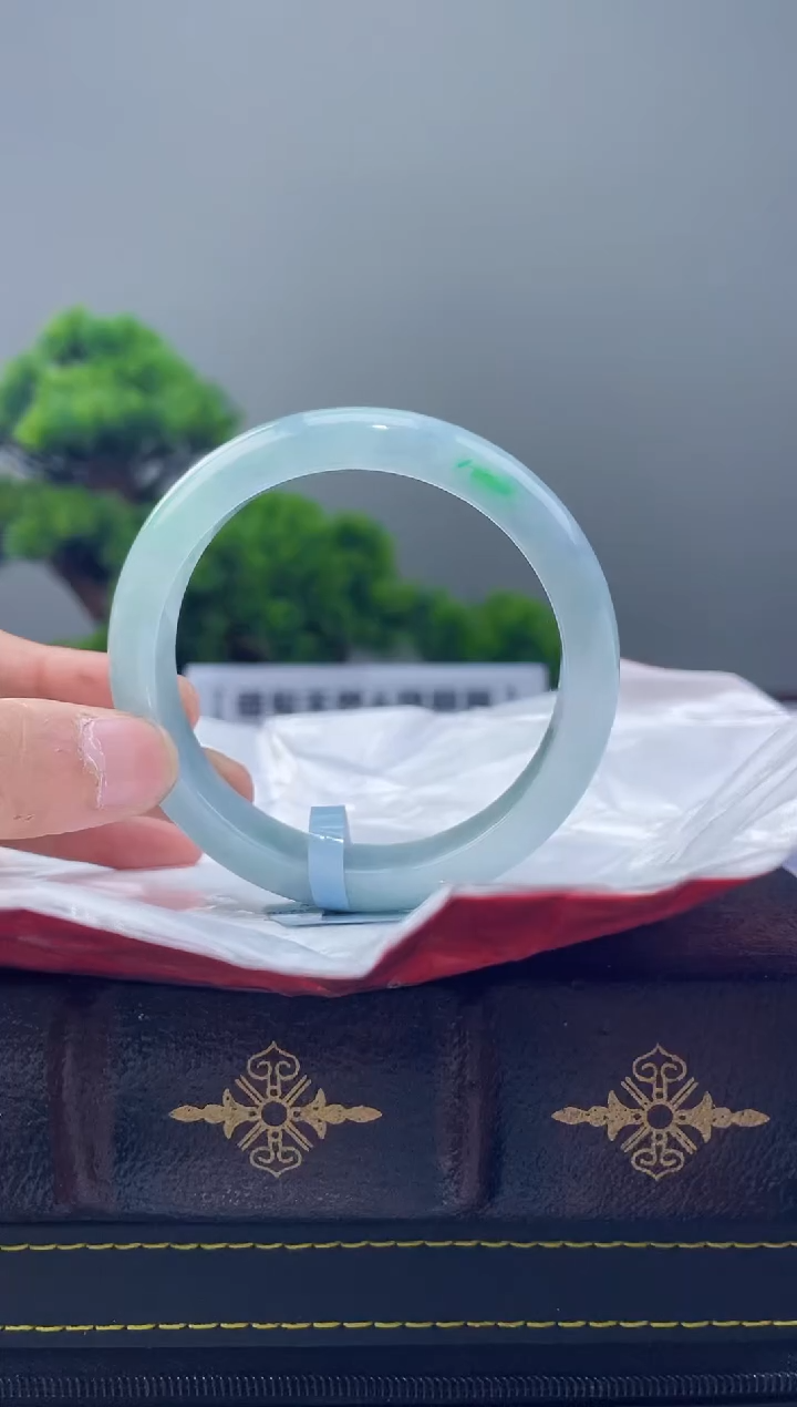 【闪购商品】翡翠手镯未镶嵌手镯4