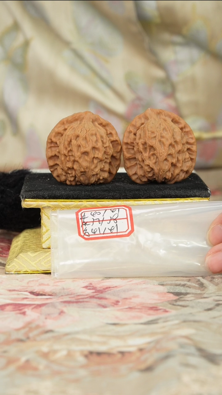 【闪购商品】文玩核桃把件非嫁接北京