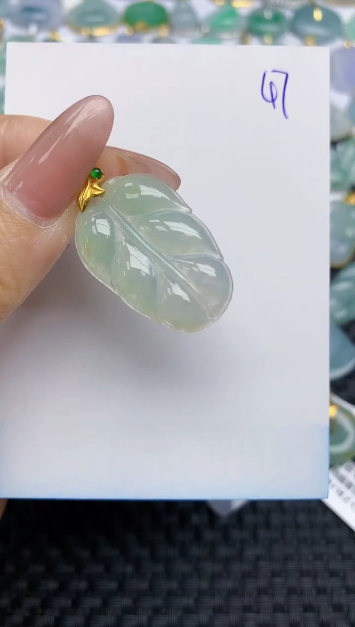 【闪购商品】翡翠颈饰18K金镶嵌天然A货翡翠 47