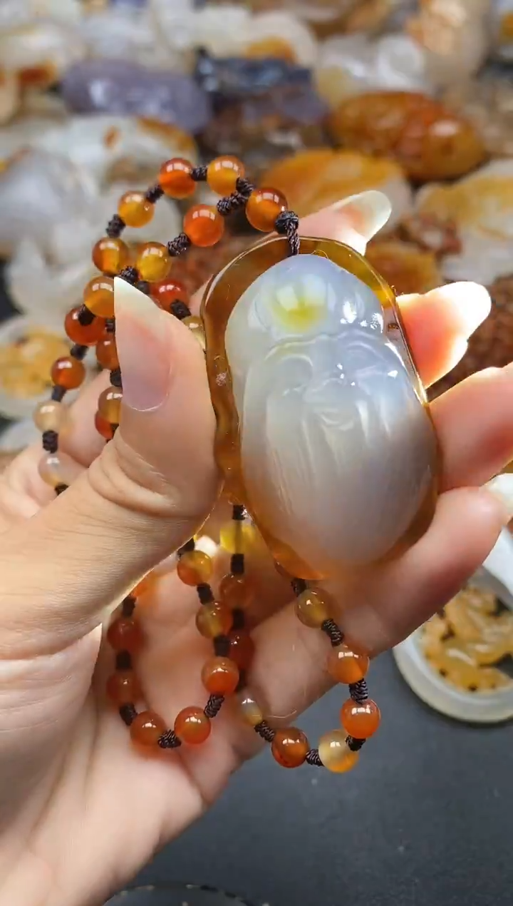 未镶嵌1玛瑙/玉髓杰****行ll