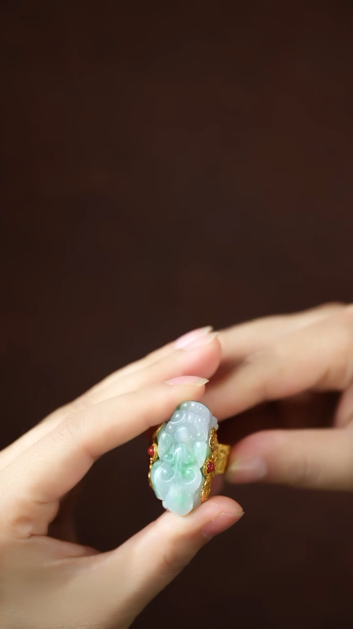 未镶嵌挂件翡翠闪购 貔貅