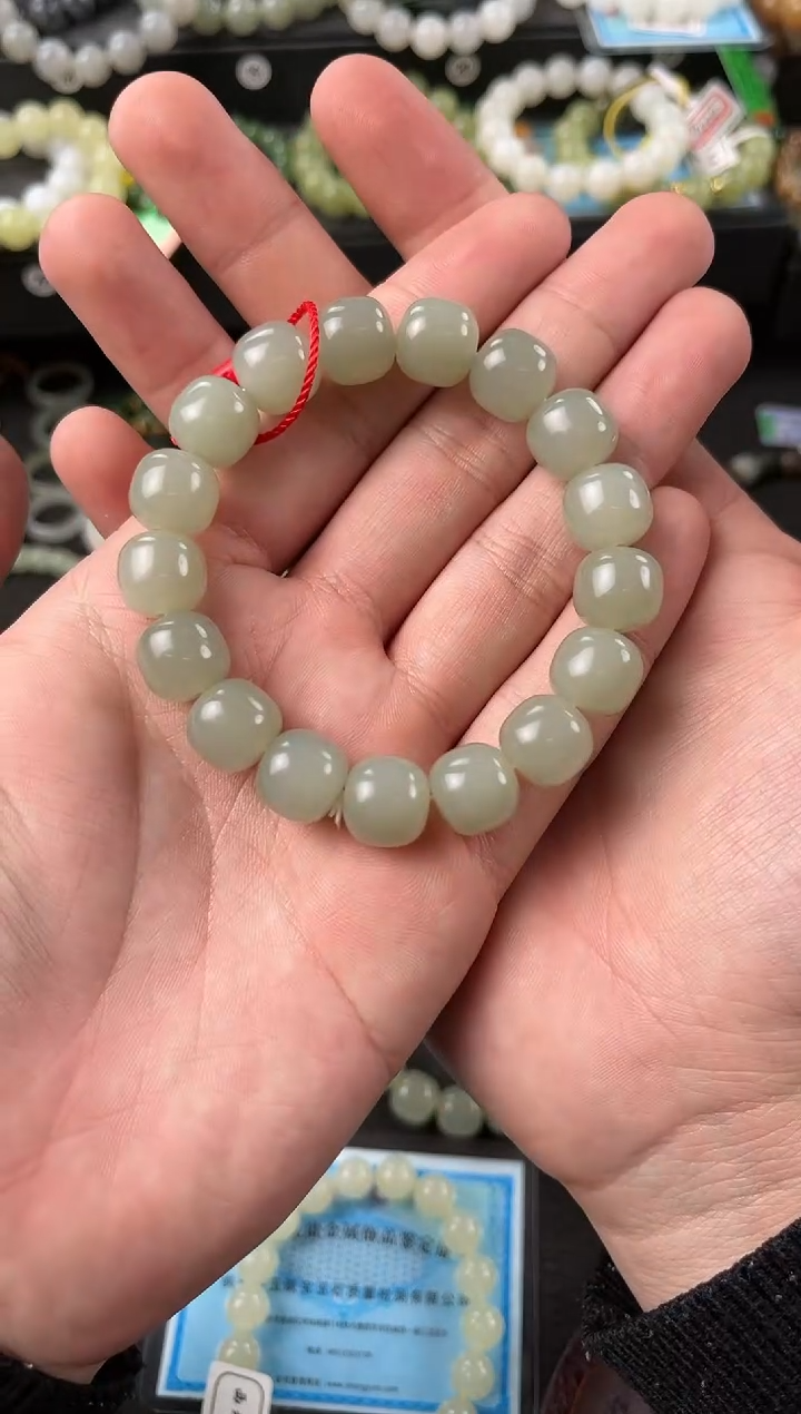 【闪购商品】和田玉手串未镶嵌且末青白卡12老型珠微色差