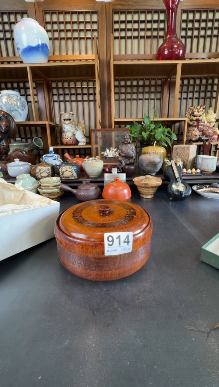 摆件工*箱中古物品，谨慎参拍。