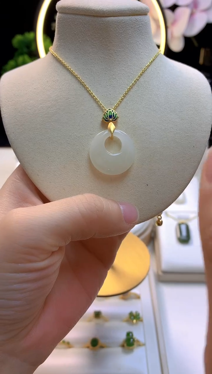 【闪购商品】和田玉吊坠银S925镀金镶嵌公主扣