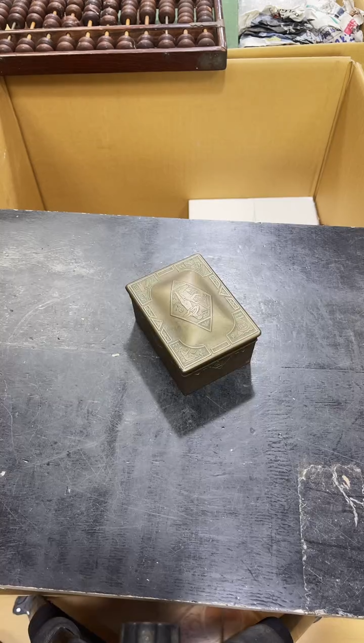 如图所示 阁集工艺品