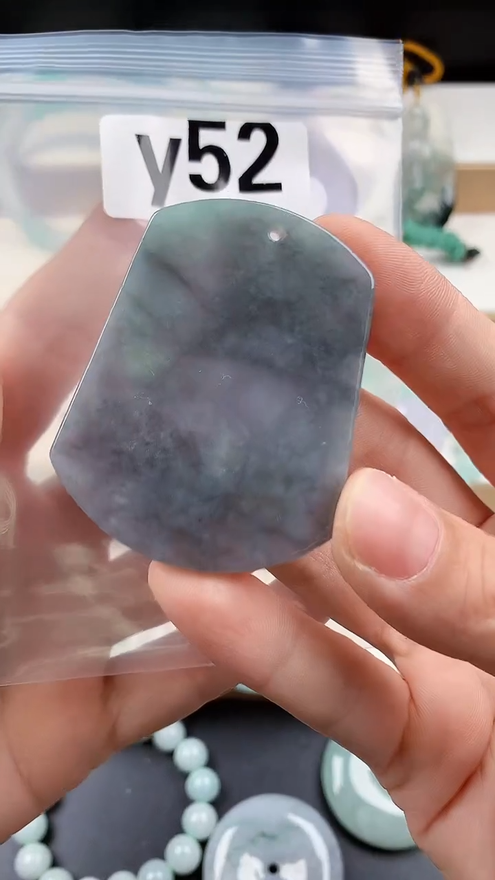 颈饰未镶嵌翡翠天然翡翠吊坠挂件