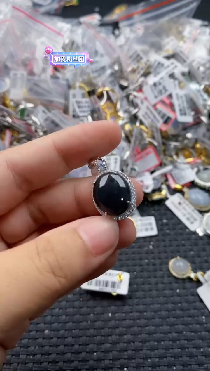 翡翠戒指银S925镶嵌666    10