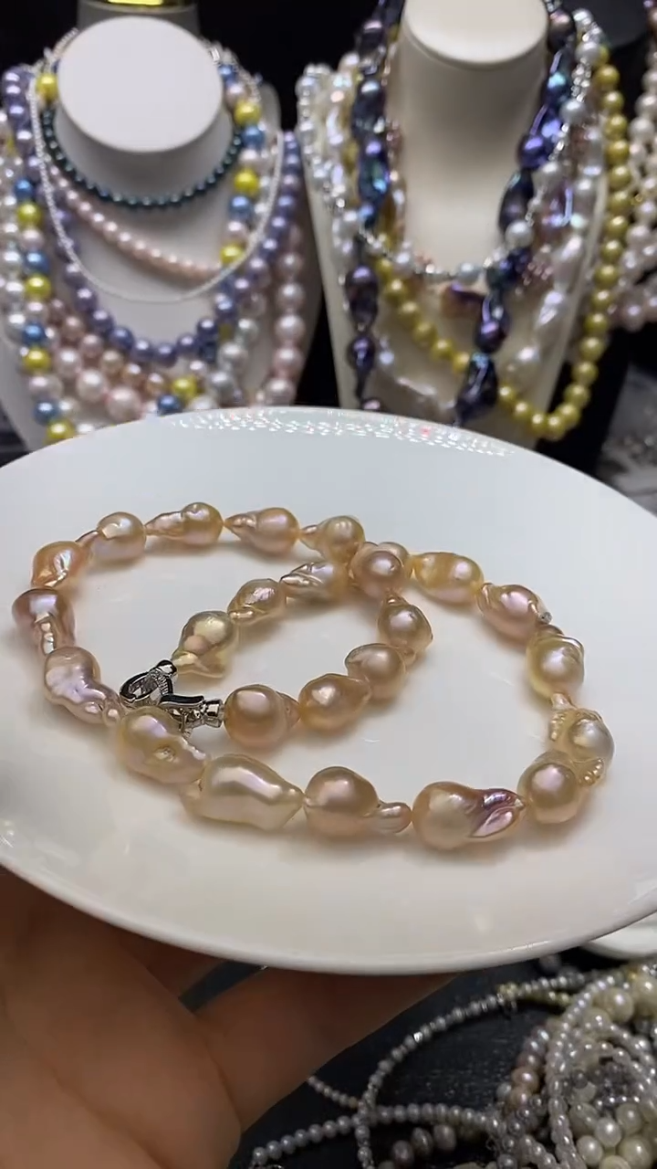 颈饰未镶嵌淡水珍珠d人