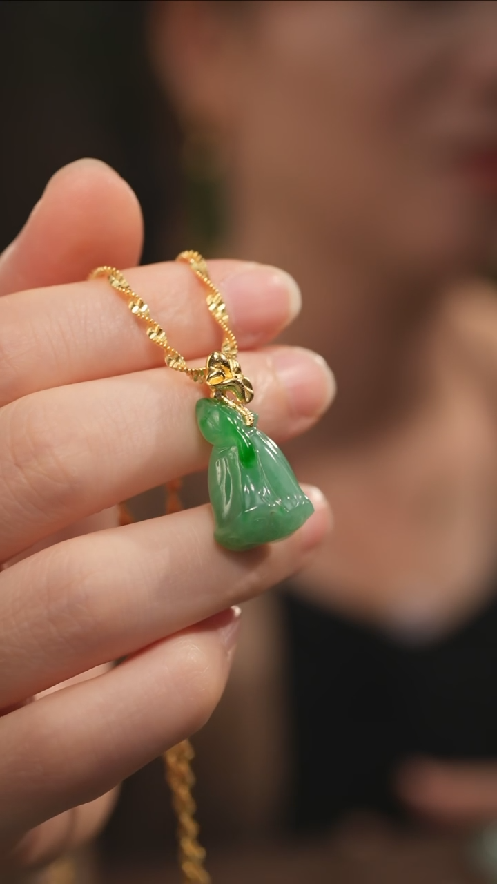 翡翠18K金镶嵌吊坠(不含链)满绿翡翠莲蓬吊坠