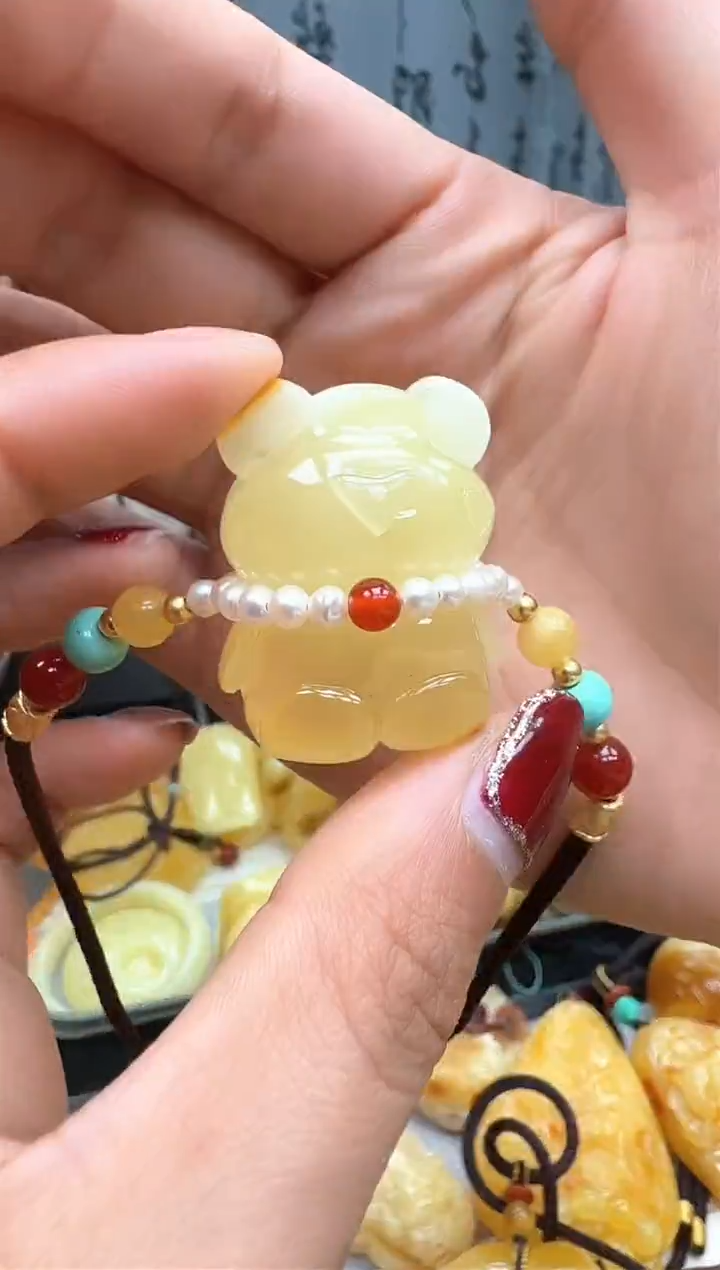 【闪购商品】琥珀裸石未镶嵌挂坠