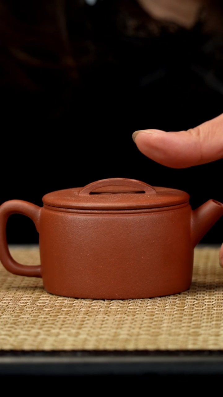 【闪购商品】紫砂茶壶40目红降坡汉瓦140c