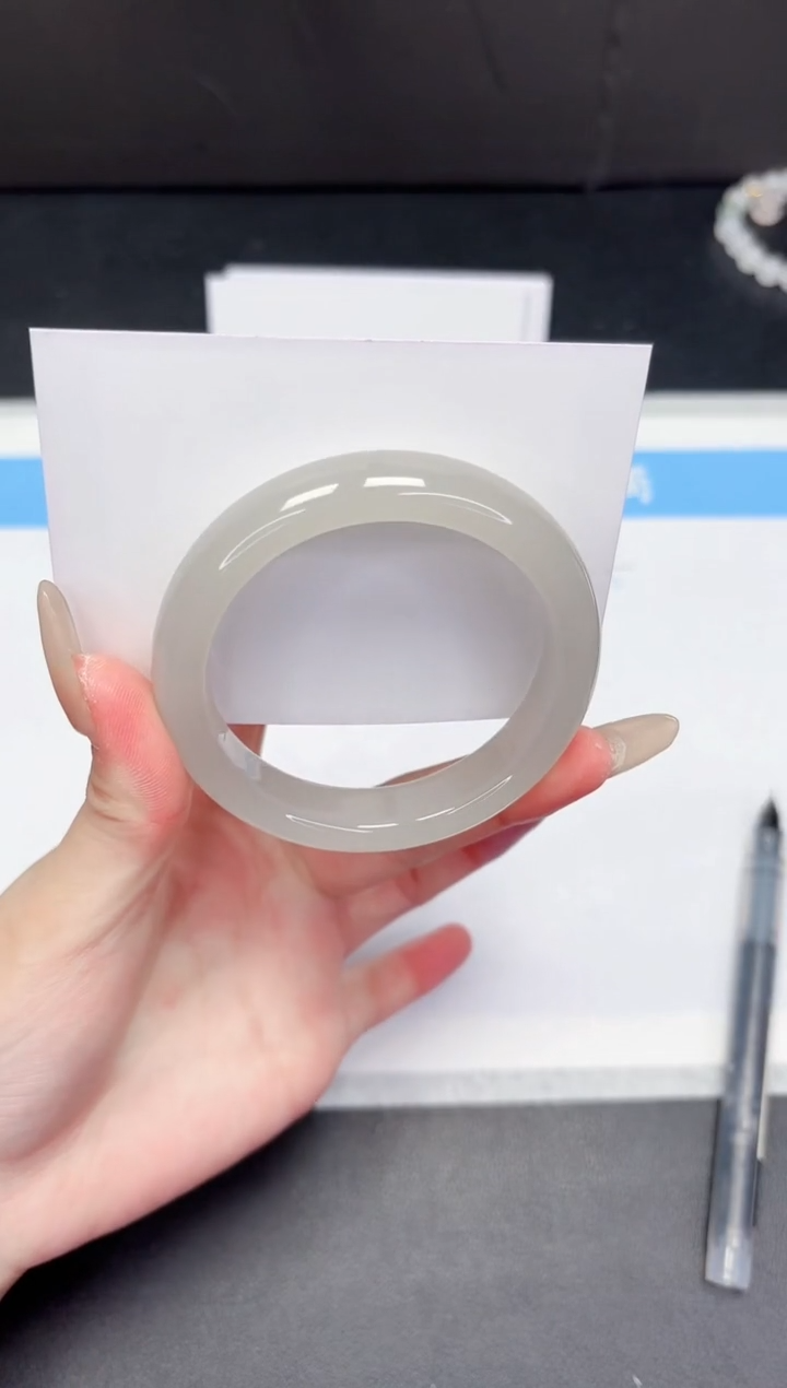 【闪购商品】石英质玉手镯未镶嵌337-56