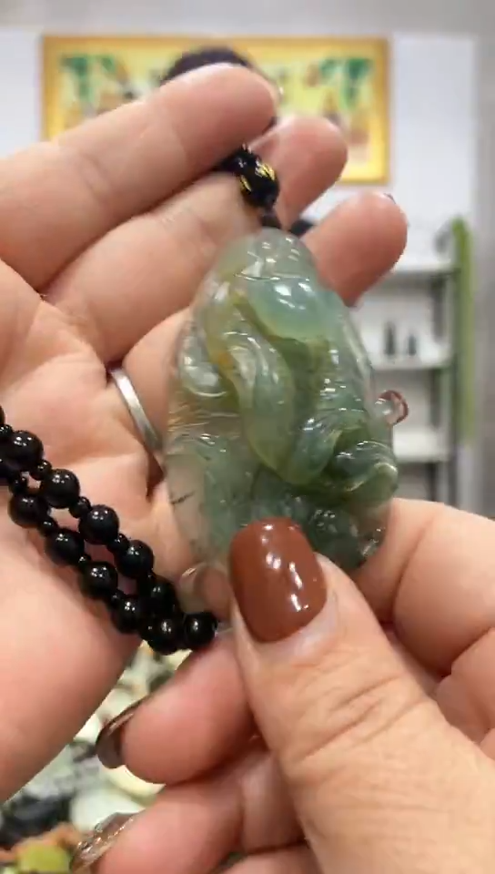 未镶嵌岫玉挂件 