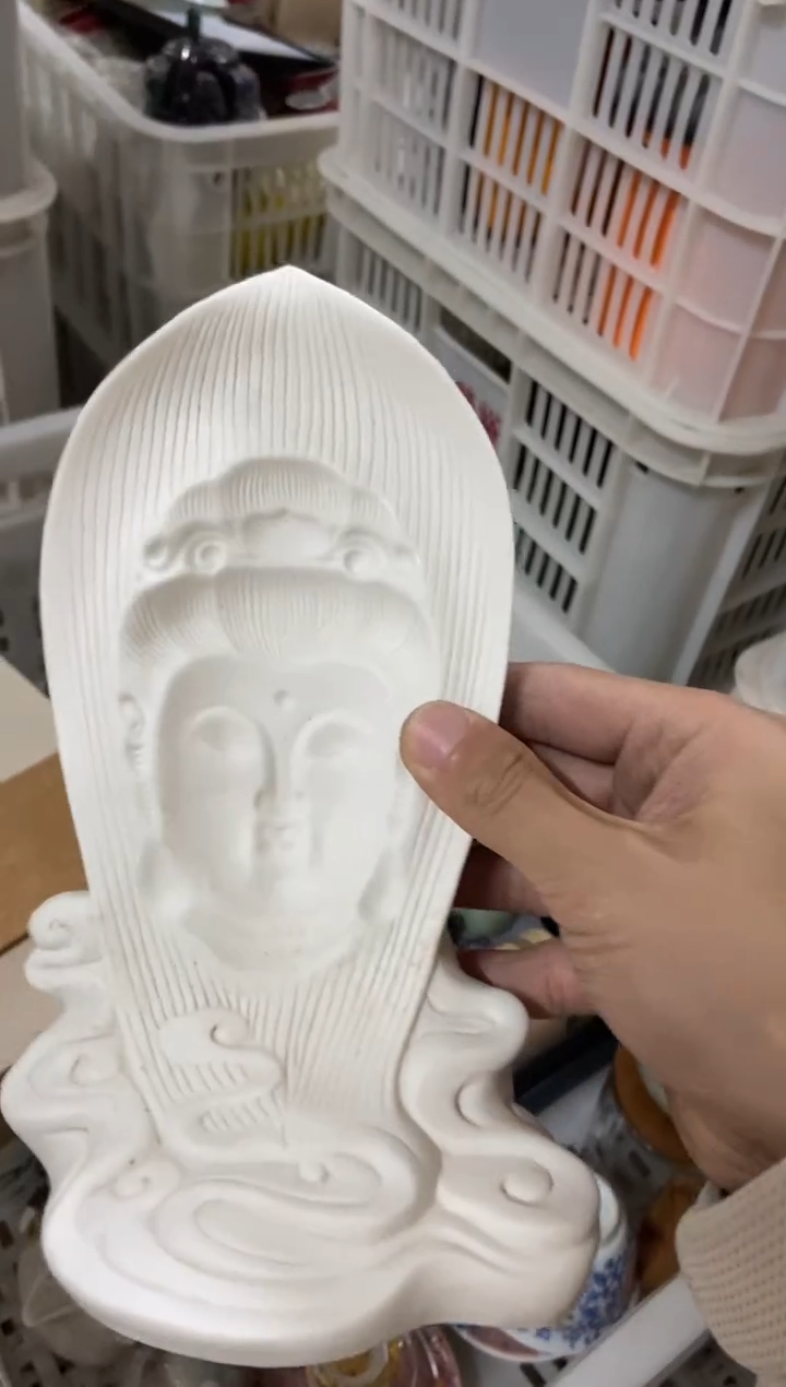 无运费险有瑕疵的摄影的产品有使用过的痕迹有点脏介意勿拍