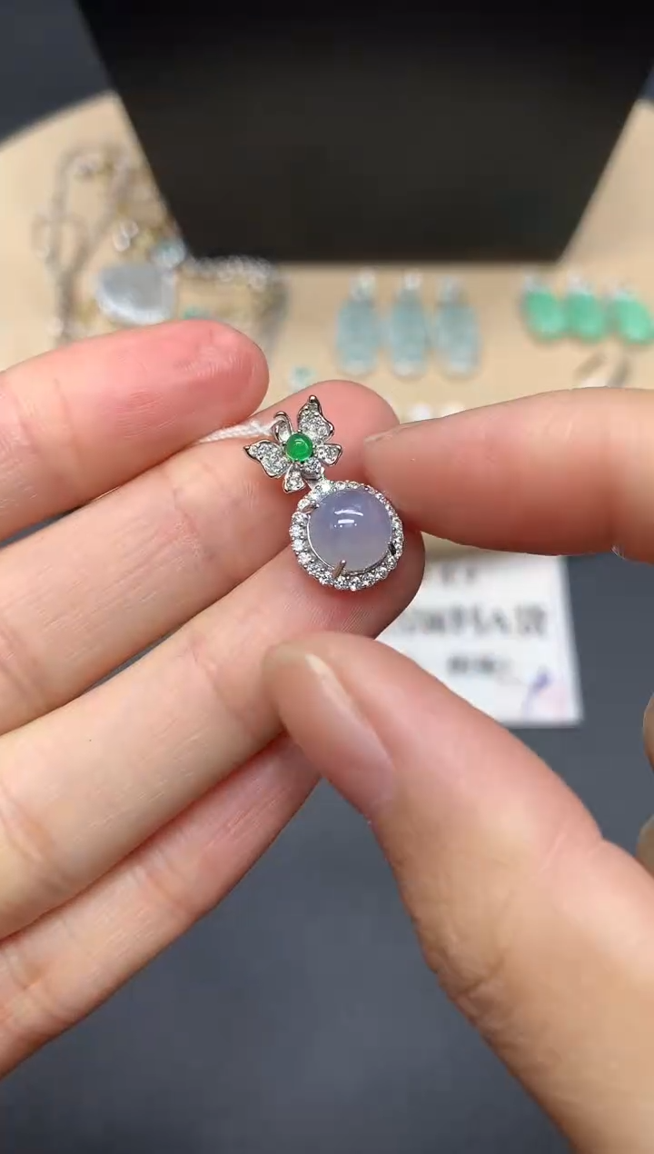 【闪购商品】翡翠吊坠(不含链)银S925镶嵌蛋面【无服务费】