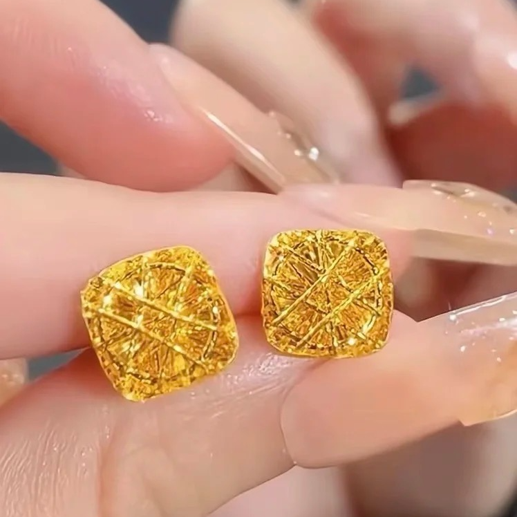 3.53克 小方糖耳钉 工费8.5折！