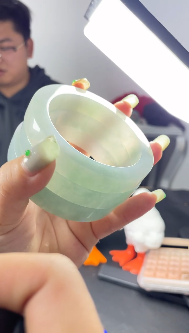 【闪购商品】定制翡翠手镯未镶嵌手镯DDQ/发一件