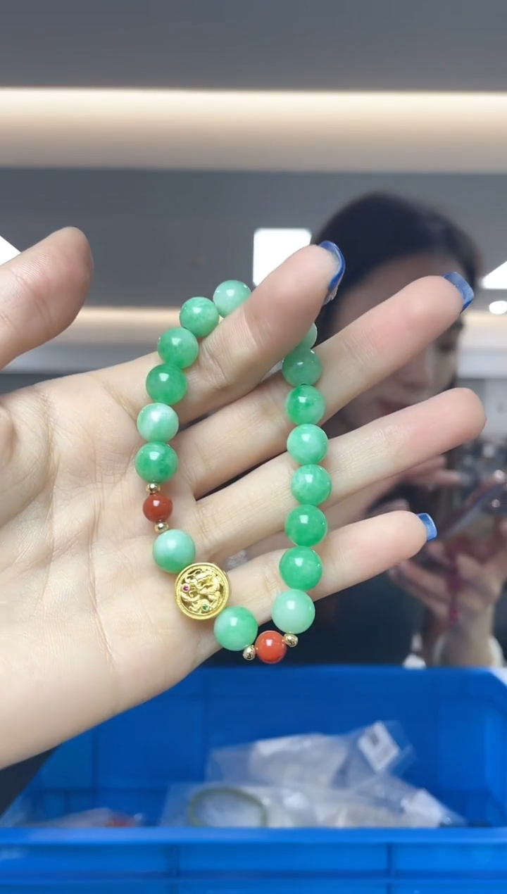 未镶嵌手串翡翠多样性发一件