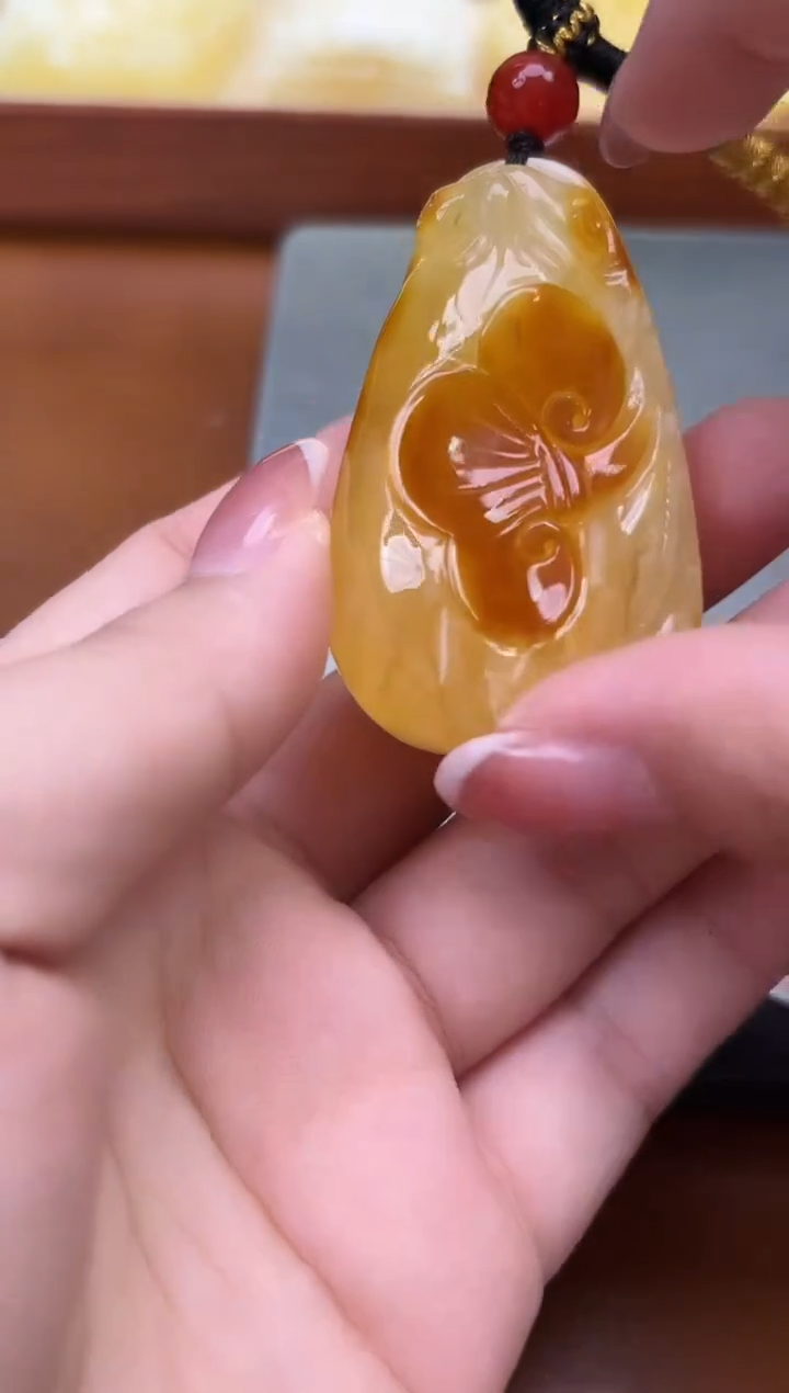 未镶嵌蜜蜡裸石 琥珀蜜蜡吊坠