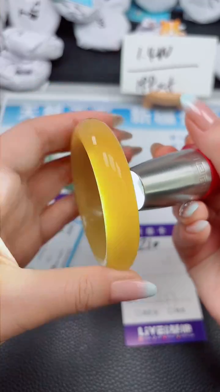 【闪购商品】石英质玉手镯未镶嵌210