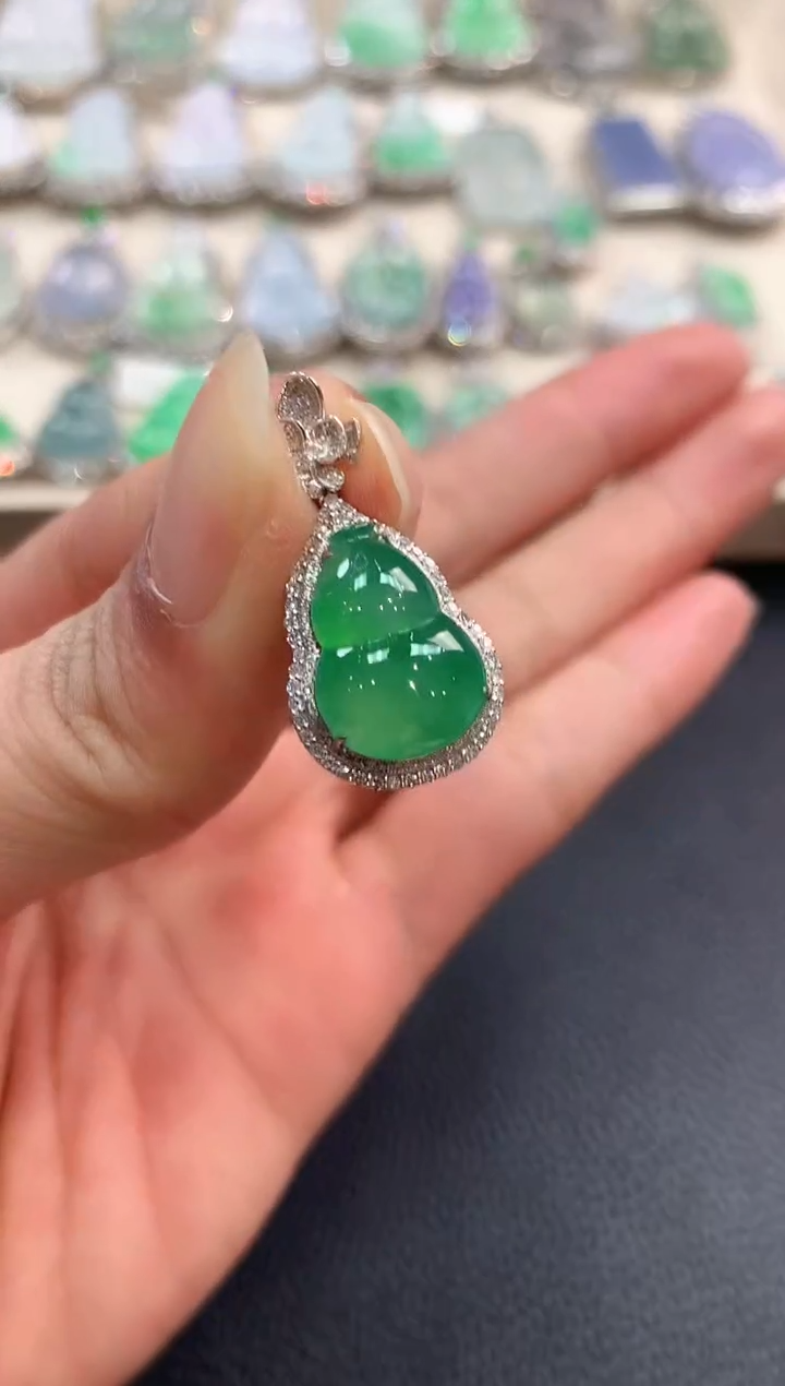 【闪购商品】翡翠吊坠(不含链)18K金镶嵌n7    