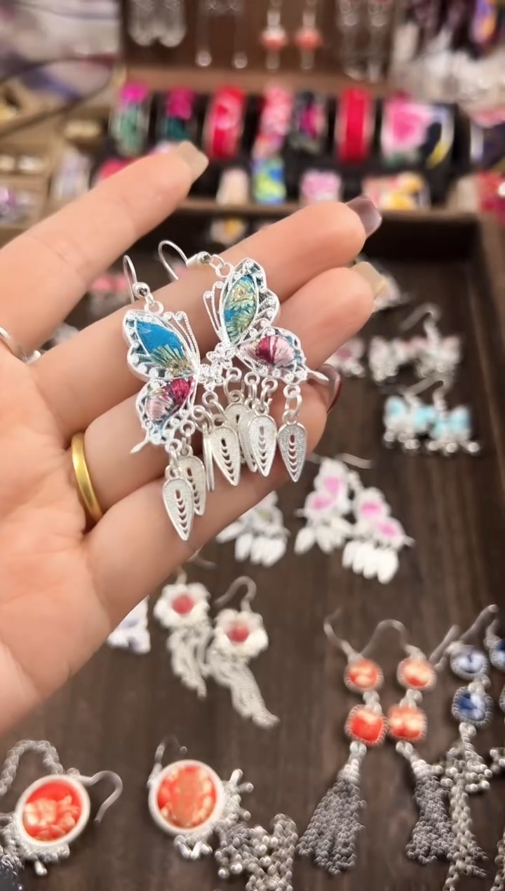 【闪购商品】织绣民族风老绣饰品110