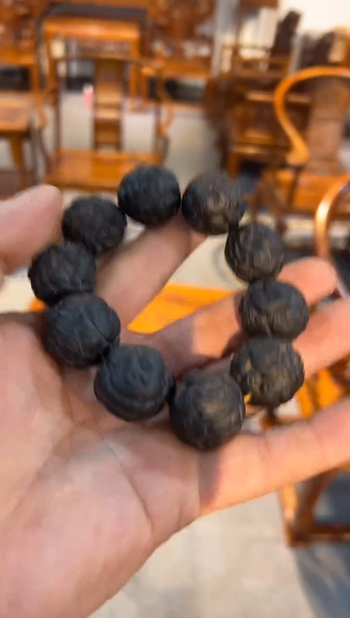 【闪购商品】花梨木类木雕雕刻手串