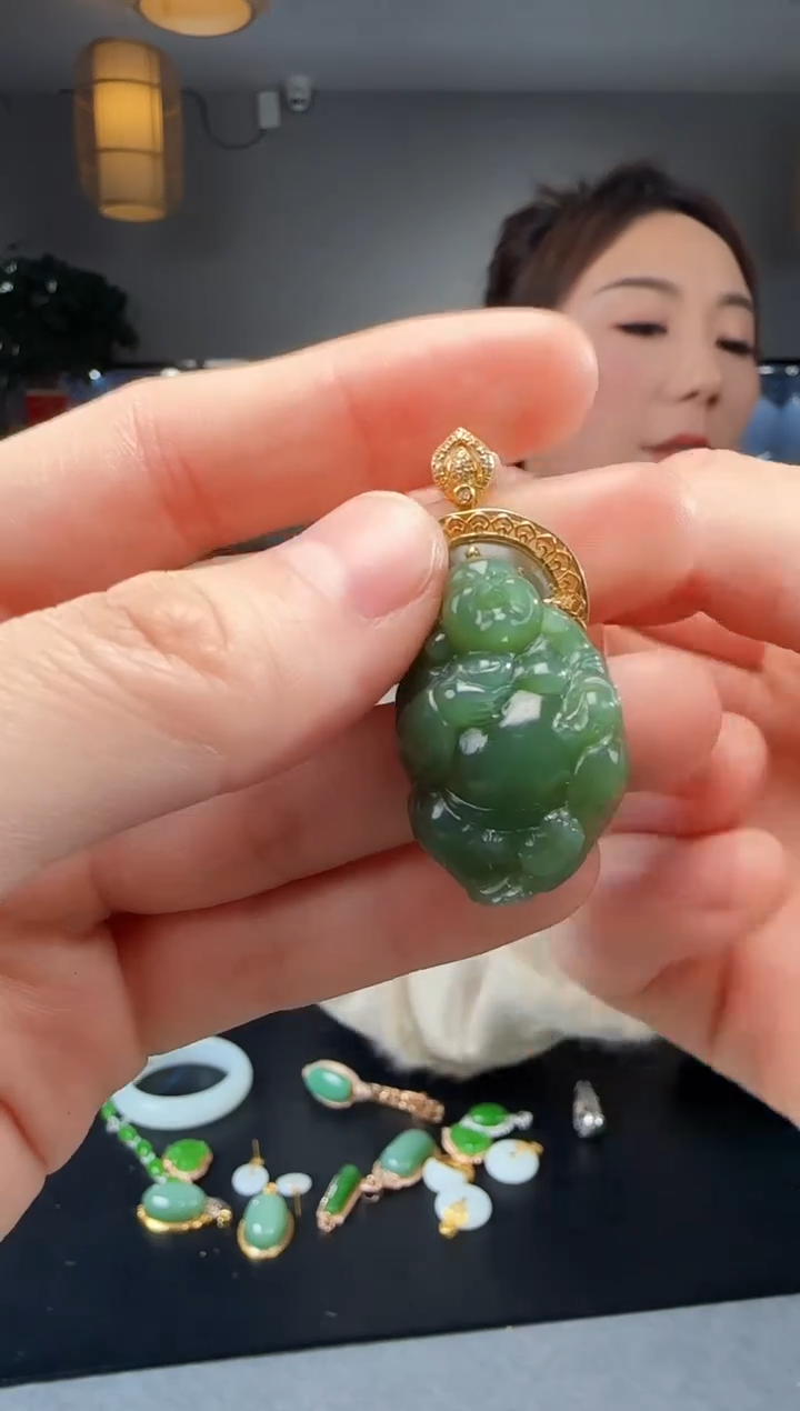 【闪购商品】和田玉吊坠(不含链)18K金镶嵌1