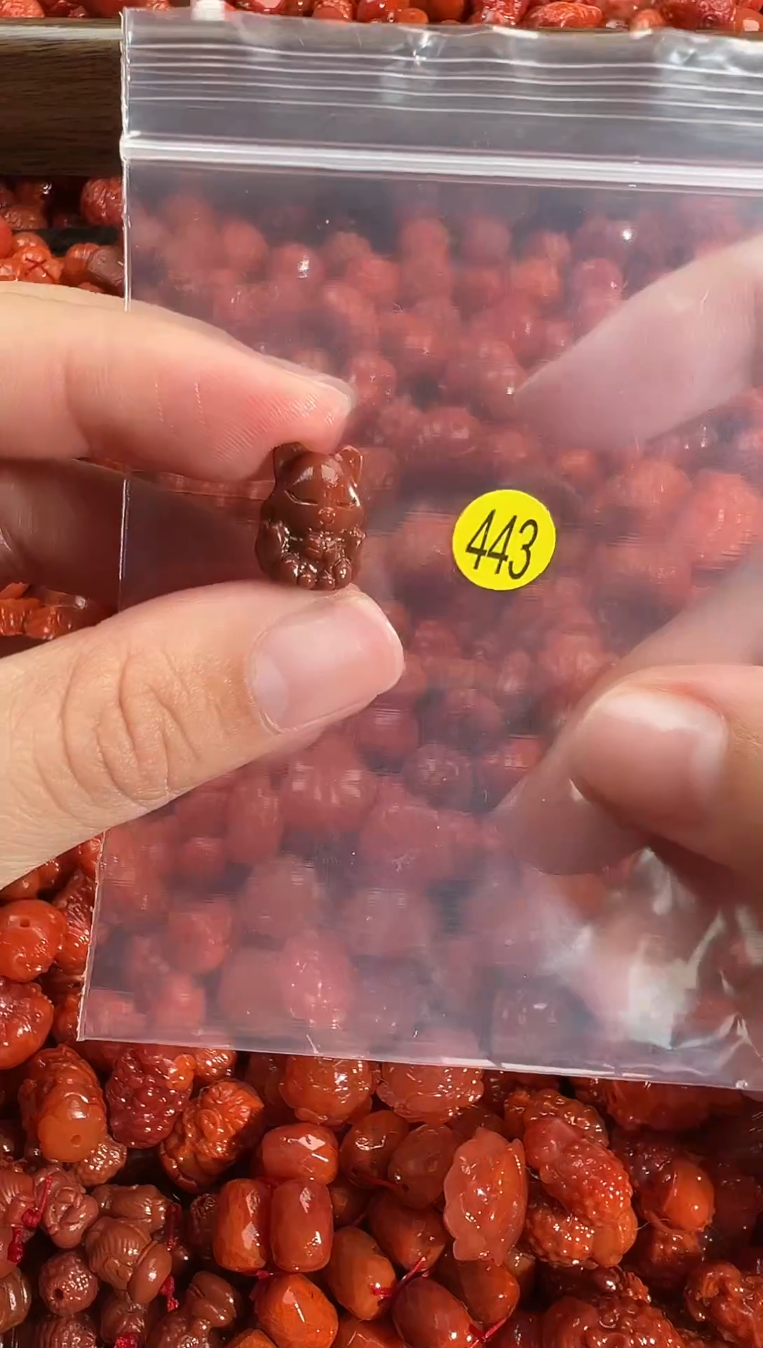 颈饰未镶嵌南红玛瑙1