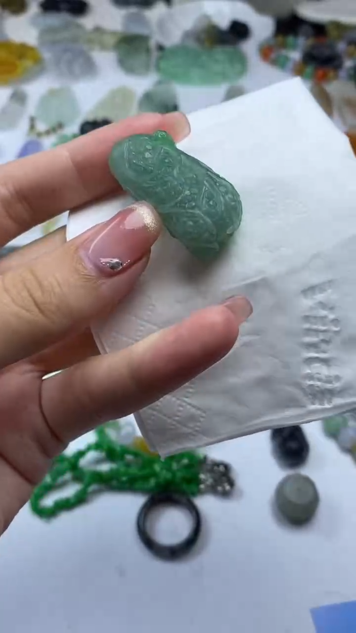 未镶嵌定制翡翠毛货定制不退不换