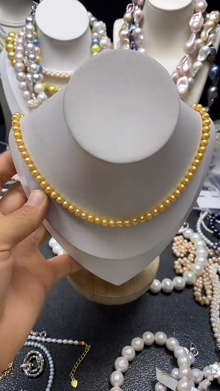 颈饰未镶嵌淡水珍珠多人