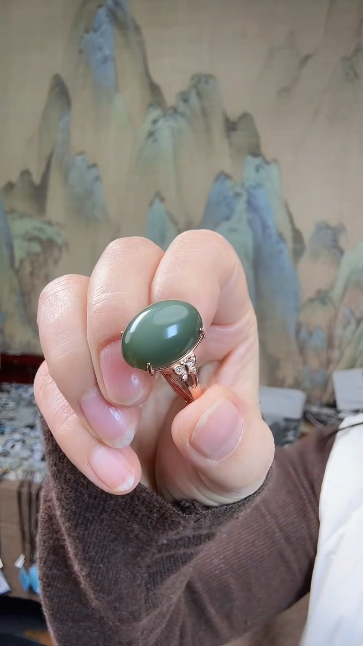 颈饰银S925镶嵌和田玉.