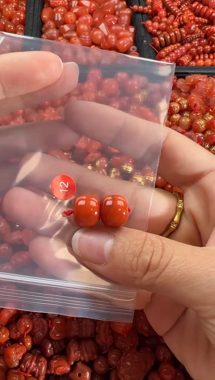 【闪购商品】南红玛瑙颈饰未镶嵌1