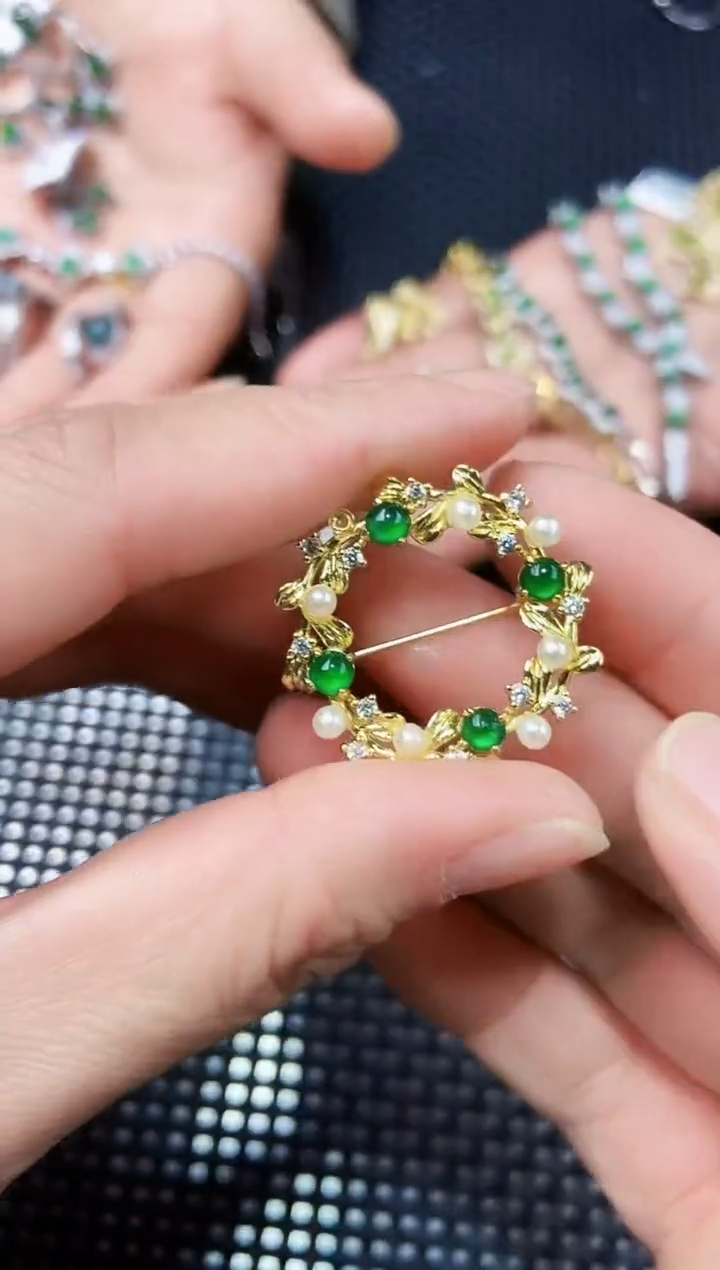 【闪购商品】翡翠吊坠(不含链)未镶嵌11111111111