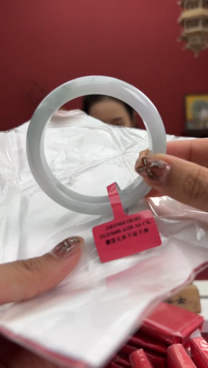 【闪购商品】翡翠手镯未镶嵌2手镯