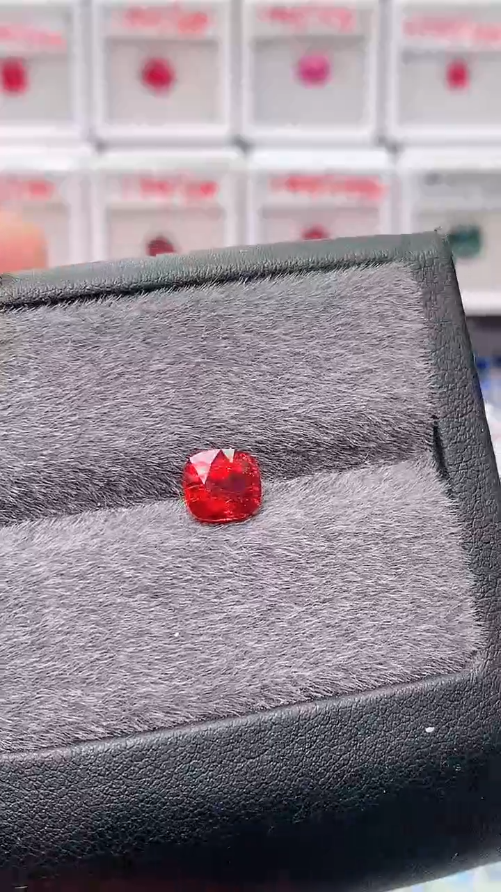 【闪购商品】尖晶石裸石未镶嵌绝地1.64