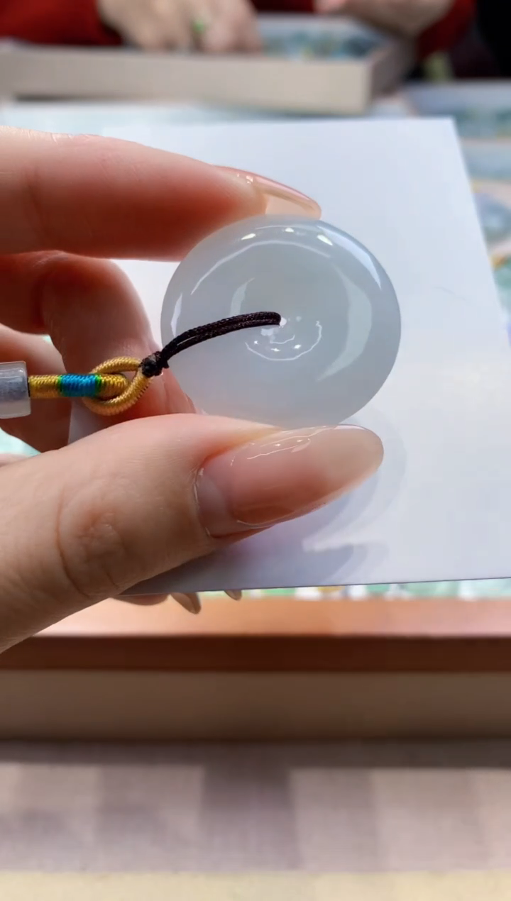 颈饰未镶嵌翡翠天然翡翠挂件