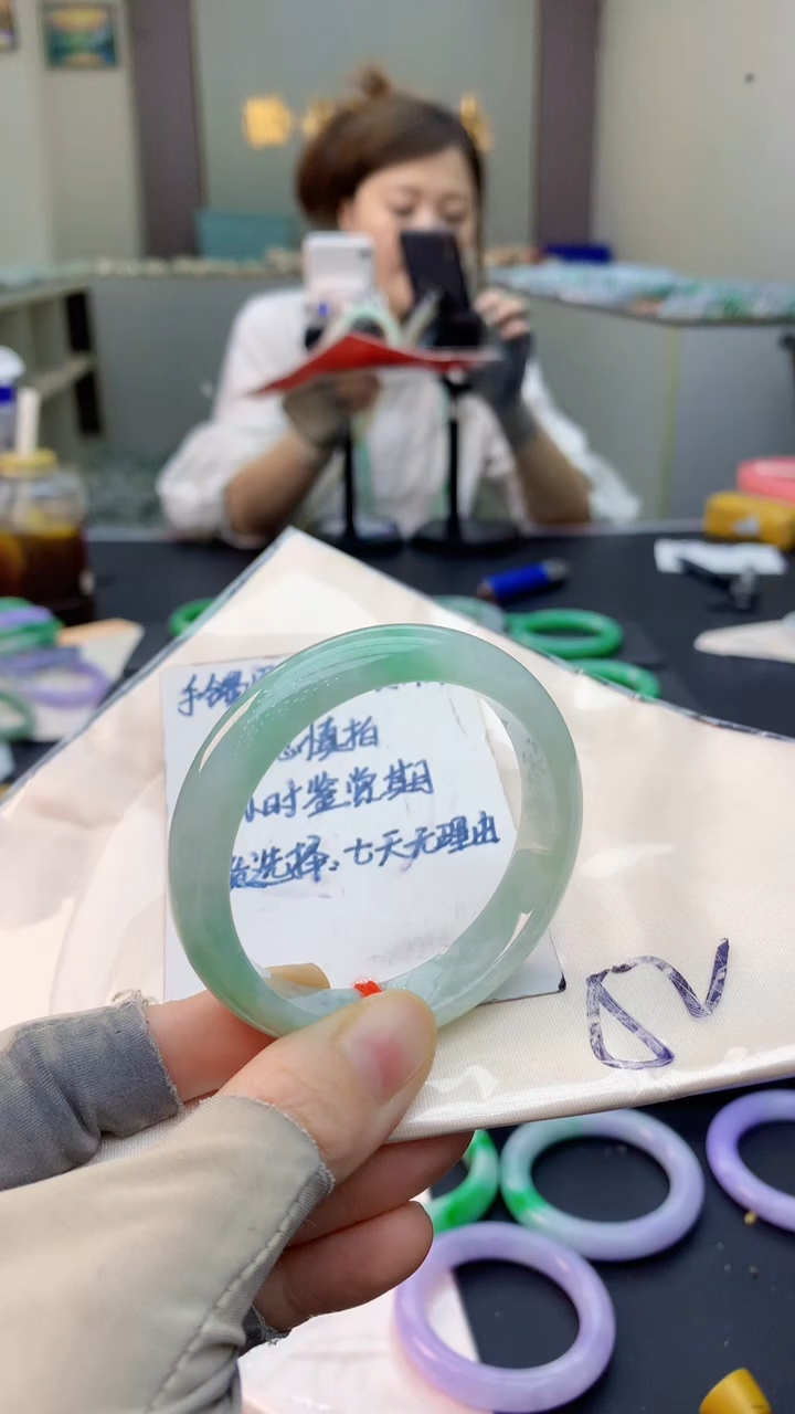 未镶嵌手镯翡翠0433397632