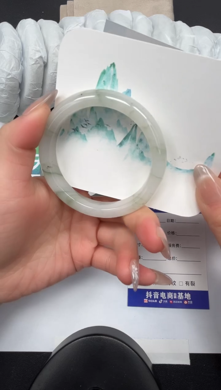 【闪购商品】石英质玉手镯未镶嵌27-56.4