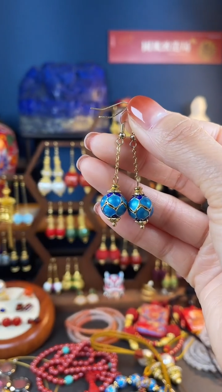 【闪购商品】蓝色莲花珐琅耳钩