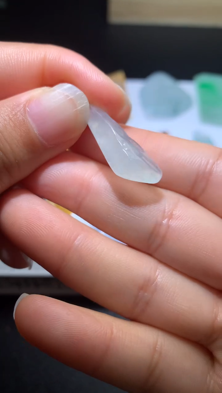 【闪购商品】翡翠颈饰未镶嵌净货