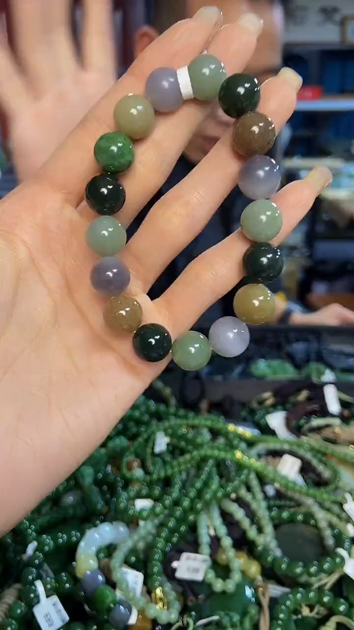 未镶嵌和田玉挂件1