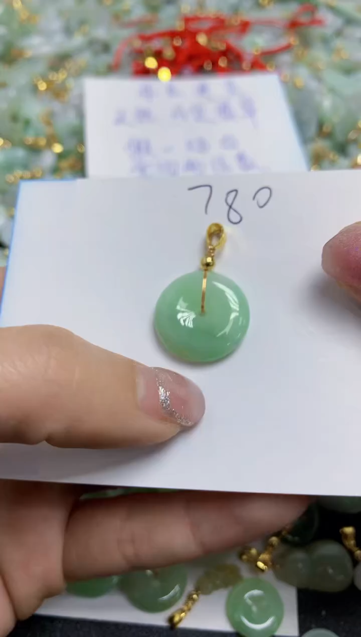 【闪购商品】翡翠颈饰合金天然翡翠A货