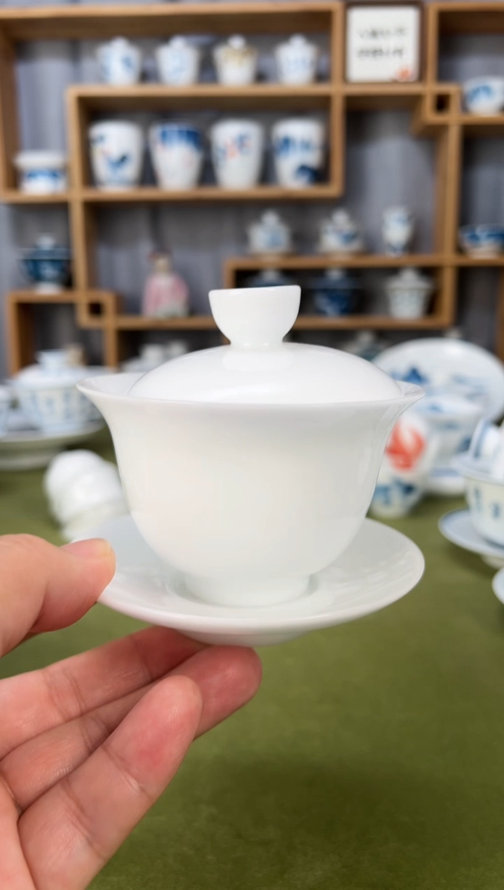 【闪购商品】冰种3.5盖碗1个       