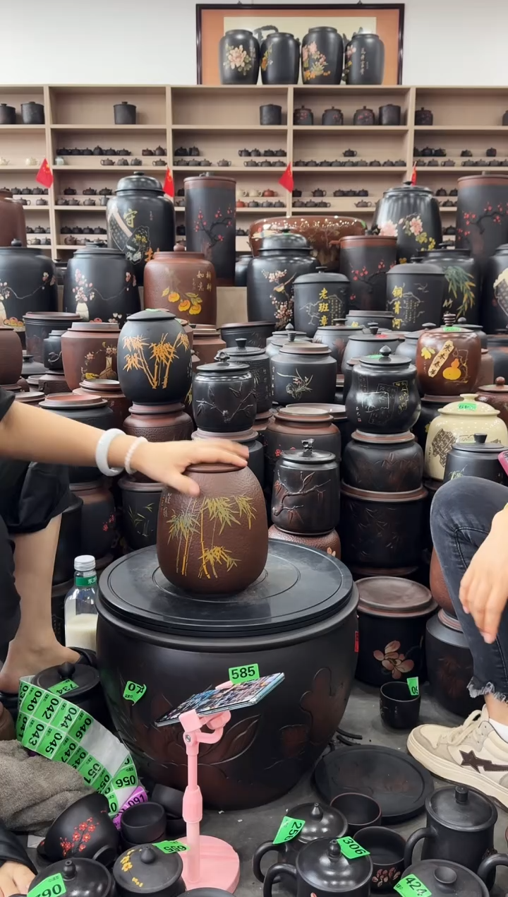完品茶叶罐 彩填 无顶 065 