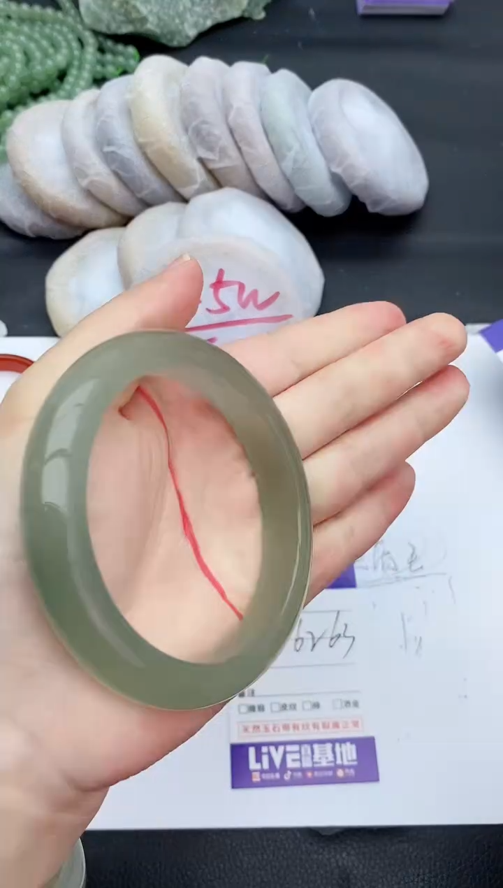 未镶嵌手镯石英质玉23+62/63