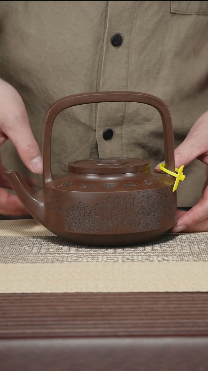 茶壶紫砂T360 老紫泥 玉璧提梁 580cc