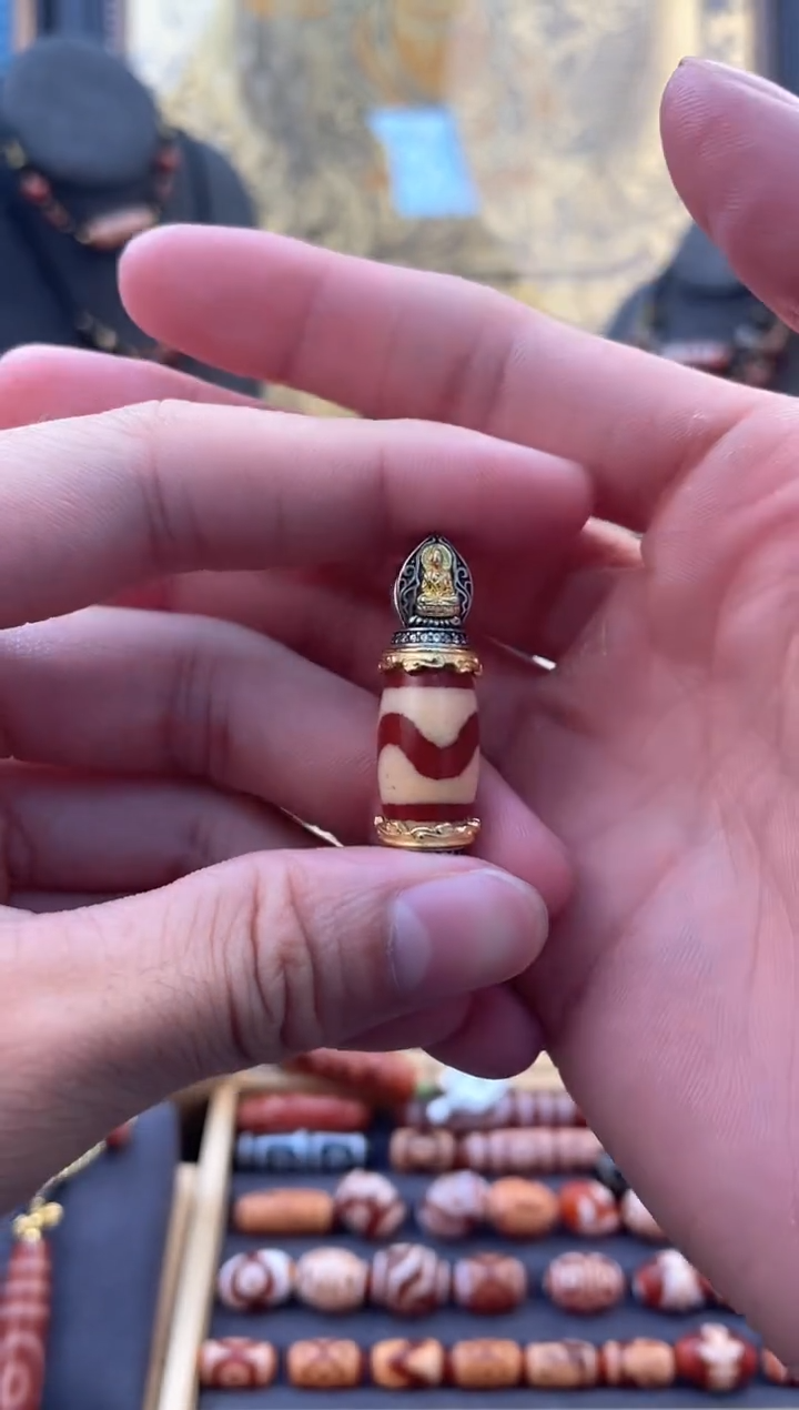 玛瑙/玉髓颈饰银S925镶嵌鸿运红肉牙牙