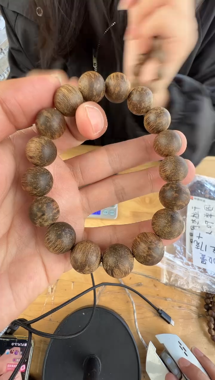 沉香沉香枕达拉干虎斑1.3圆珠单圈18+瑕多样性发一